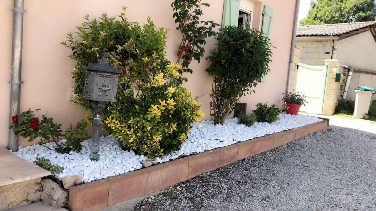 Maison D Helene Villy  Exterior foto